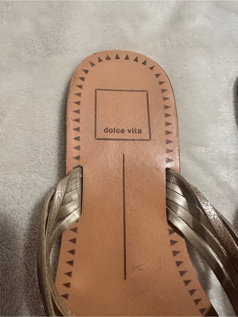 Dolce Vita Metallic Jacey Sandal Size 7.5 US Women’s - Picture 3 of 7